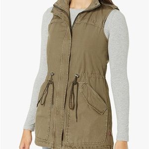 Levis Women’s Vest